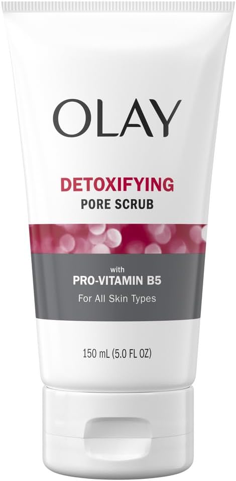 Olay Daily Facials 5-In-One Hydrating Cleansing Cloths with Grapeseed Extract, 66 Count & Regenerist Micro-Sculpting Scrub Facial Cleanser, Face Wash, 150 ml