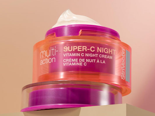 StriVectin Super-C 夜间套装、Super-C 夜间维生素 C 晚霜、多效 Super-C 保湿霜和日常防晒霜、多效 Super-C 视黄醇亮肤霜