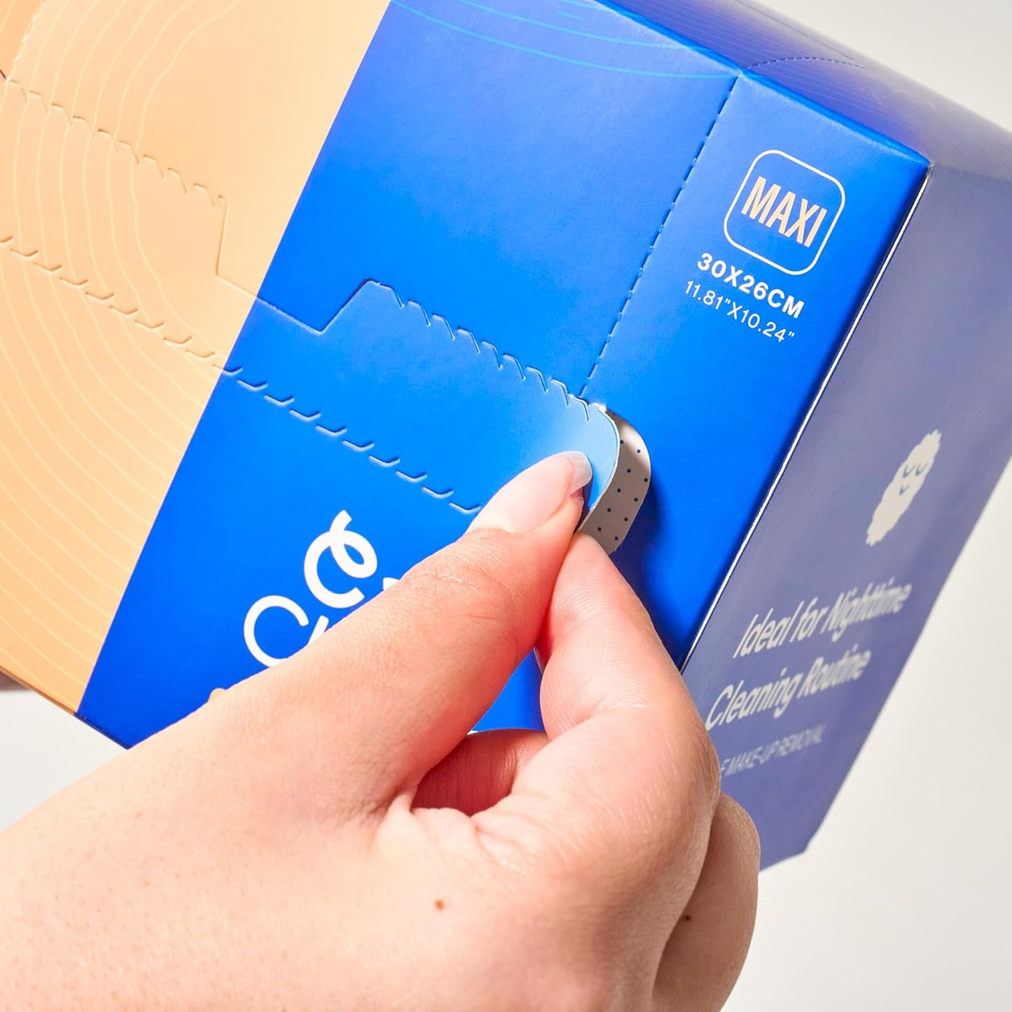 Carecloths™ Ultra Deluxe Disposable Face Towel, Fragrance & Lint-Free, 100% Biodegradable, Cloths Like Feel, 50ct, MAXI Size 10" x 12"