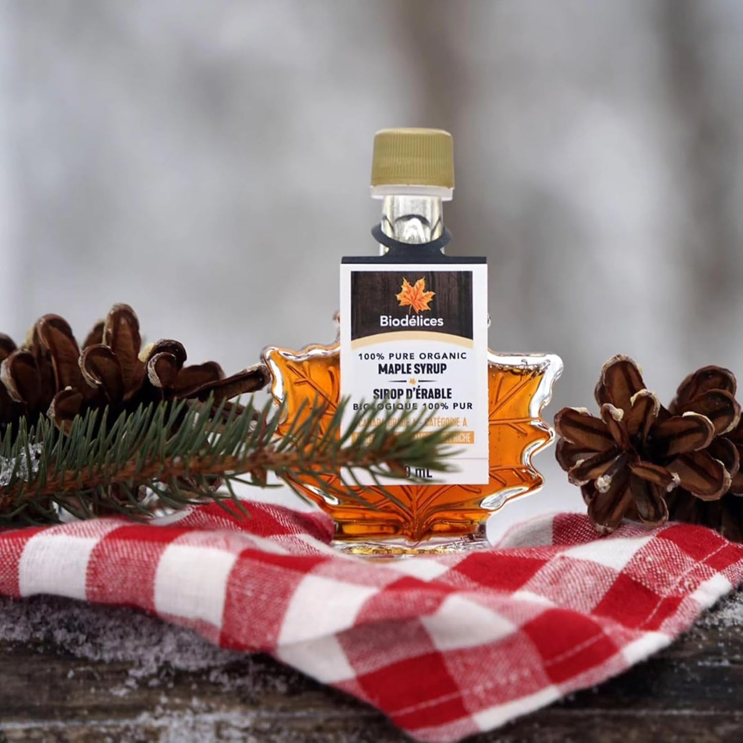 Biodélices - Pure Organic Maple Syrup 100ml - Grade A - Amber Rich Taste - Quebec's Finest in Elegant Maple Leaf Bottle - Ideal for Pancakes, Waffles Desserts, Baking Yogurt, Oatmeal & Salad Dressings