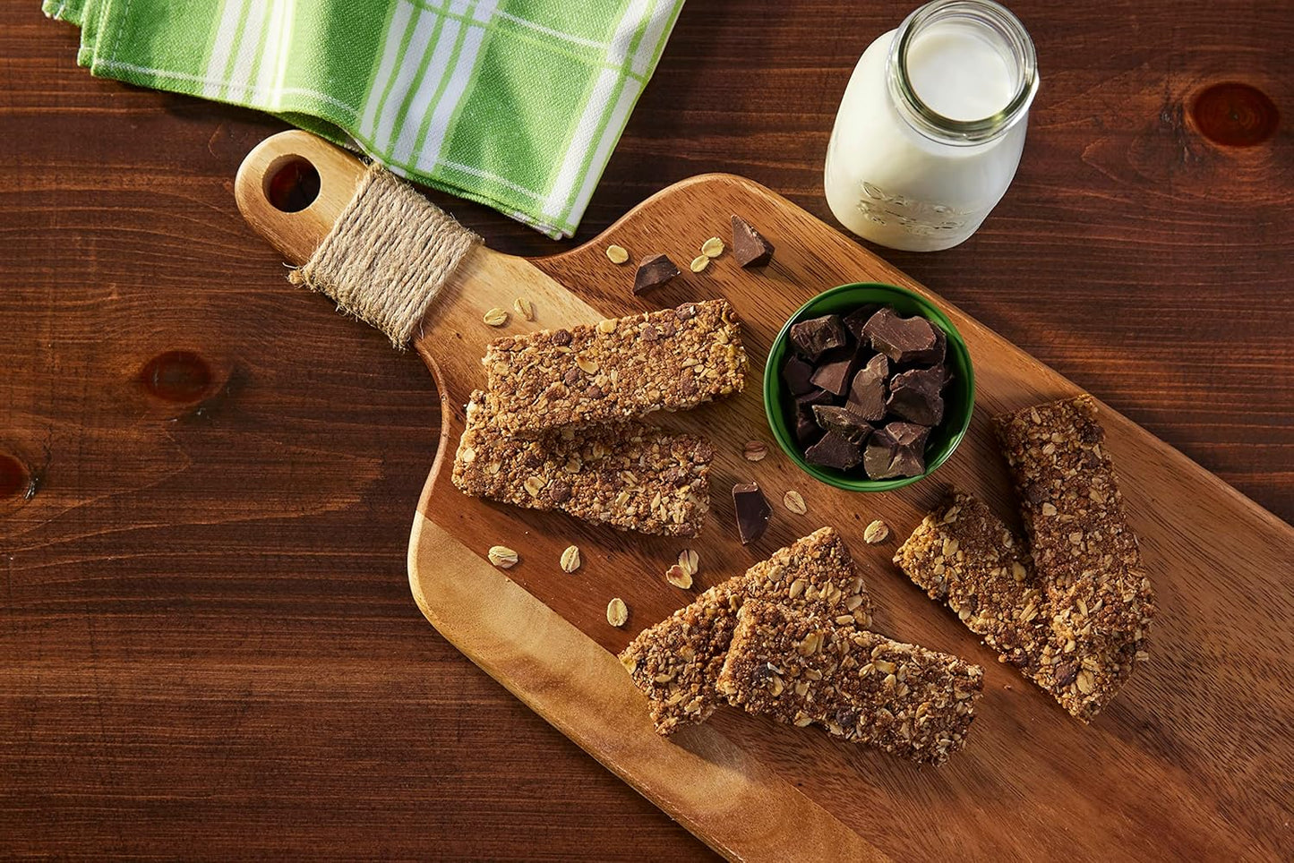 NATURE VALLEY Protein Bars Peanut Butter Dark Chocolate, 4-Count, 148 Gram & Crunchy Granola Bar Oats and Dark Chocolate, 210g