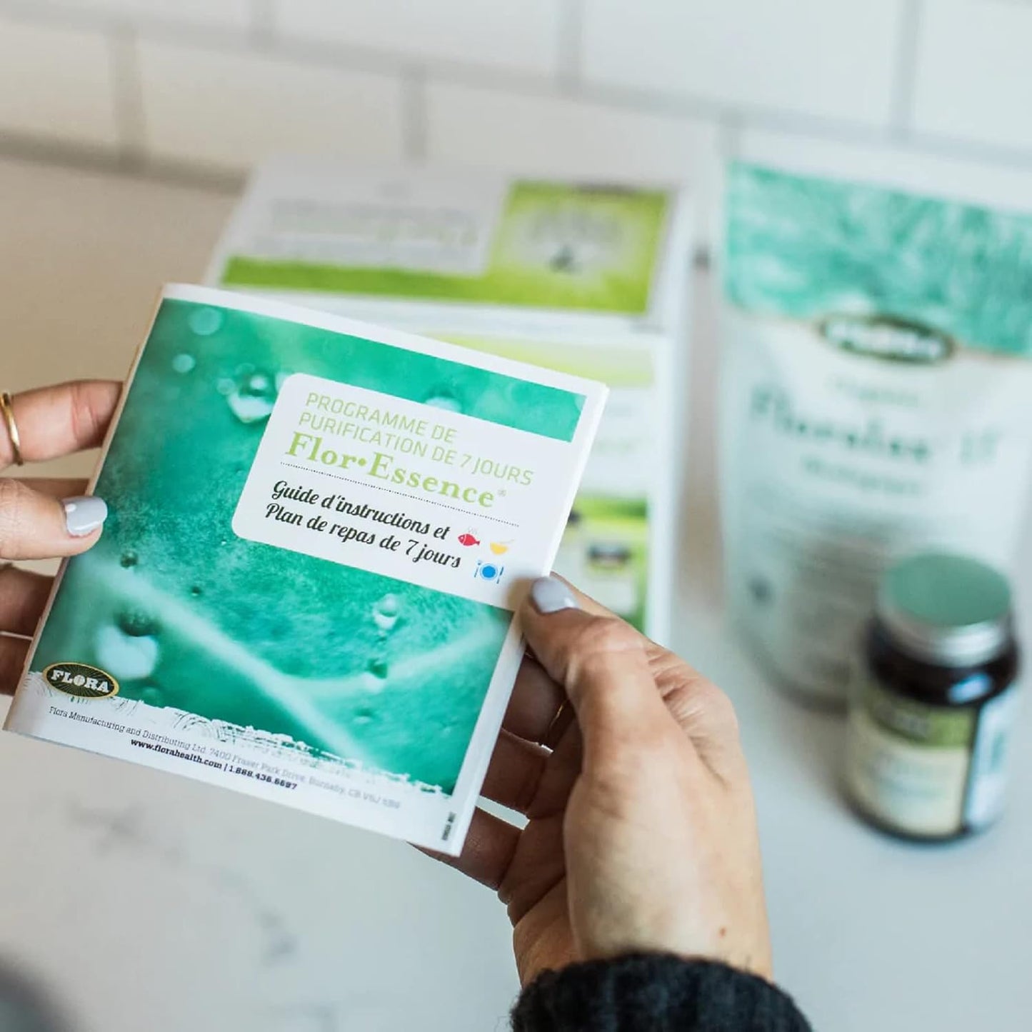 Flora Health Flor•Essence 7 天淨化計畫天然全身清潔和排毒 3 部分計畫 - Flor•Essence 液體茶混合物、Pro•Essence 泌尿道支持、Floralax II 天然瀉藥