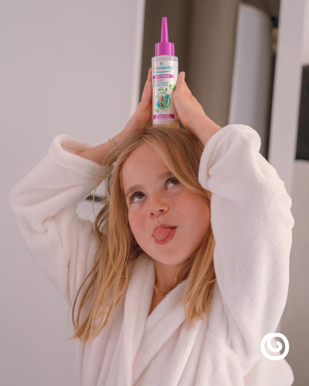 PURESSENTIEL - SOS 虱子全效护理乳液 + 梳子 - 配合梳子使用，可有效消灭虱子、幼虫和虱卵 - 精准定位 - 经皮肤科医生测试 - 100% 纯天然 - 100 毫升