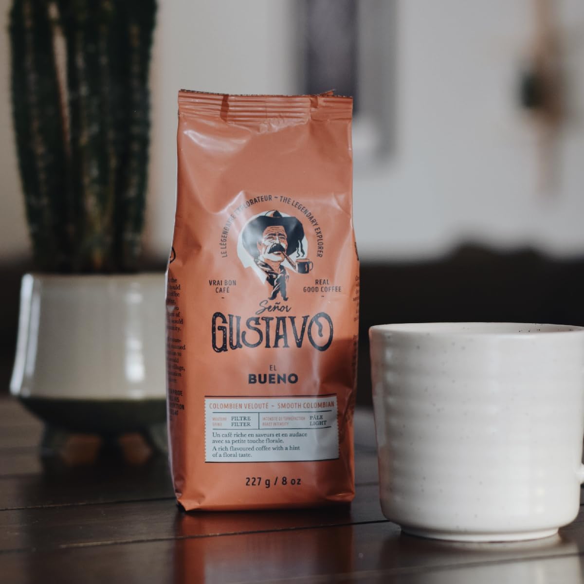 Café Senor Gustavo El Bueno 顺滑哥伦比亚轻度烘焙研磨咖啡，浓郁的咖啡，带有淡淡的花香，犹太洁食认证咖啡，产自中南美洲的咖啡豆 - （227 克）