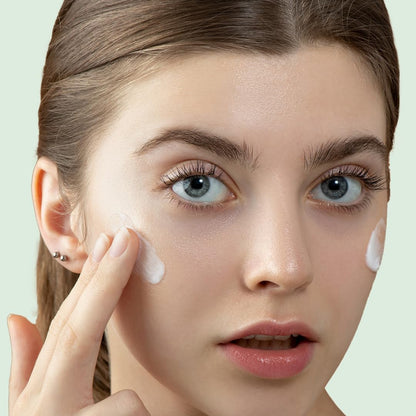 Refresh Botanicals Oil Balancing Facial Moisturizer | With Aloe & Cucumber | For Oily Skin | ECOCERT COSMOS Organic | Paraben & Chemicals free