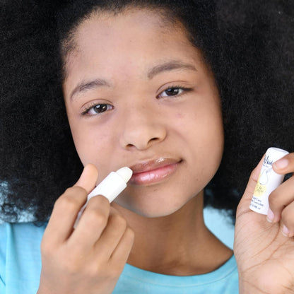 Lav Kids Nourishing Lip Butter gently scented Natural Child Balm Ultra-moisturising Lip Butter for sensitive skin Paediatrician Tested & Approved Kids Intensive Lip treatment for Sensitive Skin 4.2g