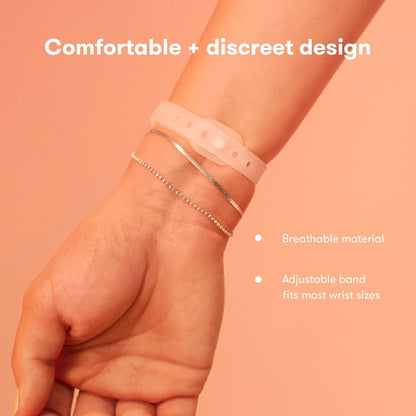 Frida Mom 緩解孕吐噁心帶，透過穴位療法提供全天候支持，包含 2 個帶子和收納盒