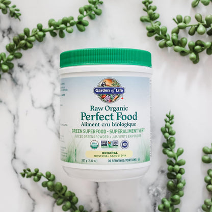 Garden of Life Raw Organic Perfect Food Green Superfood Original 207 gram."Raw Organic Perfect Food is packed with 40 nutrient-dense ingredients, including freshly harvested greens that are low-temperature dried to lock …