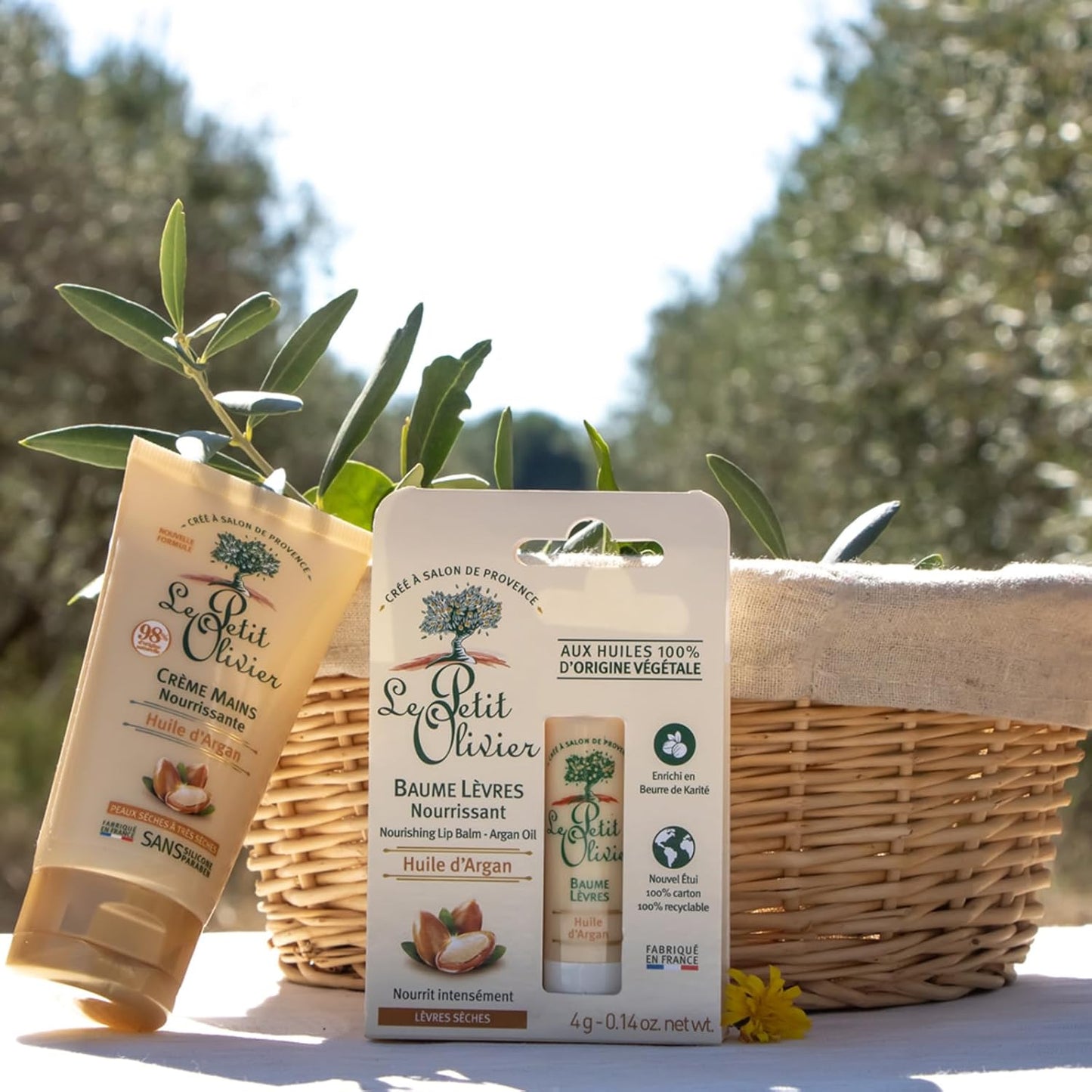 Le Petit Olivier 滋養潤唇膏 - Le Petit Olivier 摩洛哥堅果油女士專用 - 0.14 盎司潤唇膏