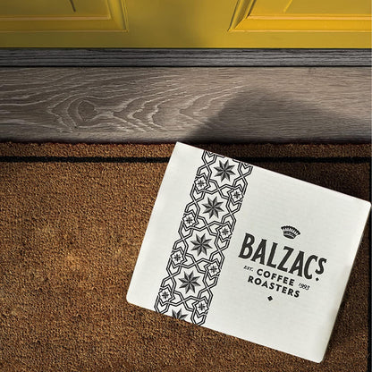 巴尔扎克咖啡烘焙商 - 浓缩咖啡混合物 | 公平贸易有机 | 研磨（细磨）100% 阿拉比卡全豆咖啡 | 滴滤式 | 中度烘焙 | 天鹅绒般顺滑 | 300 克/10 盎司。