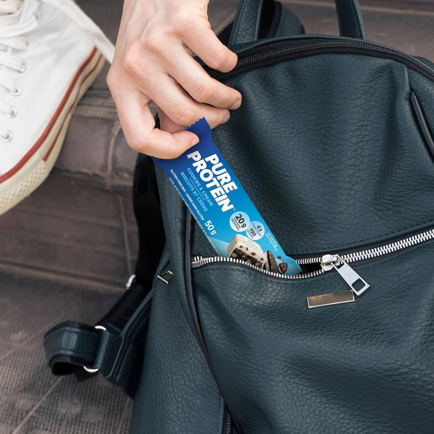 纯蛋白棒 - 营养丰富，无麸质，采用乳清蛋白混合物制成 - 低糖，蛋白质零食。美味满足。加拿大制造，曲奇奶油味（6包）