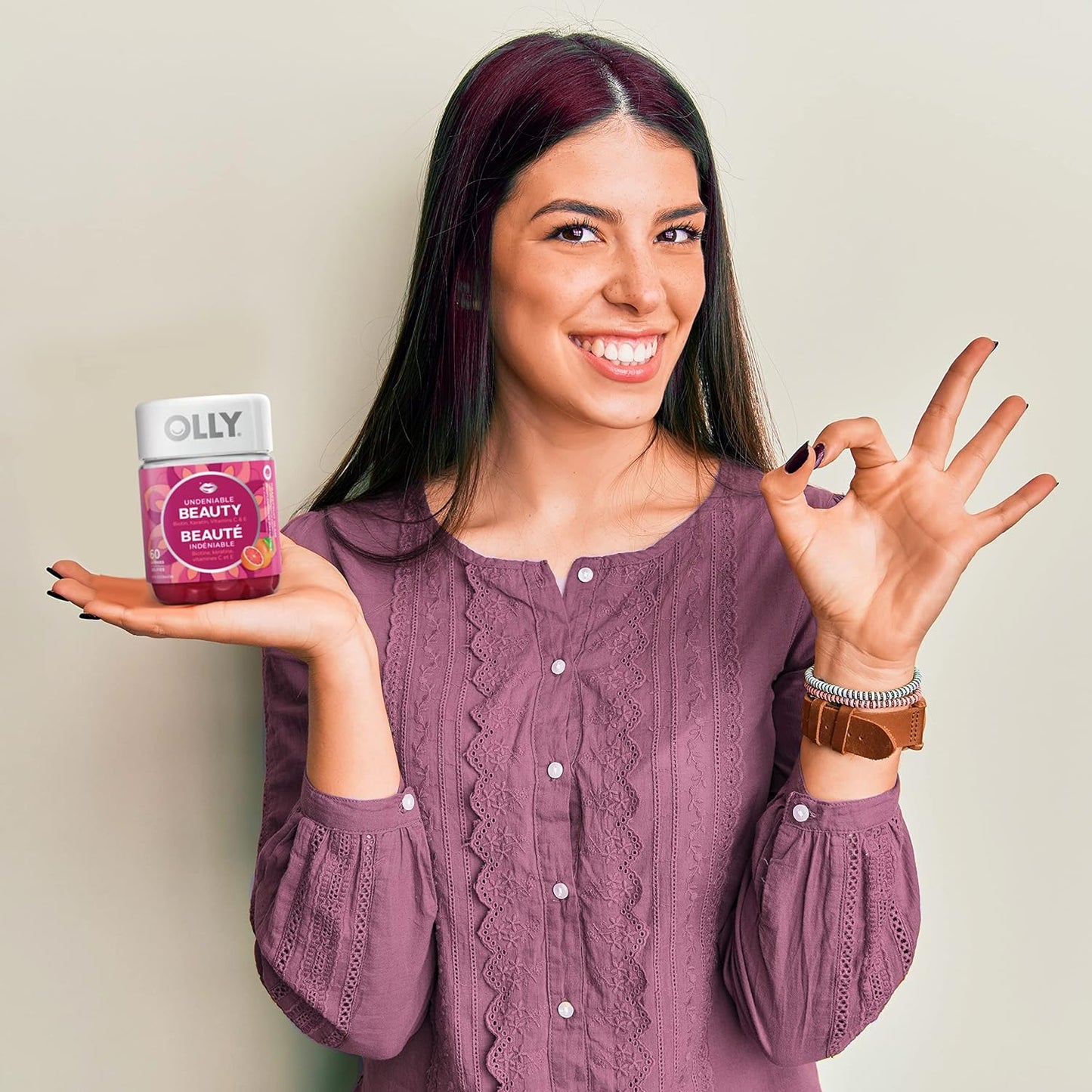 OLLY 無可否認美容軟糖補充劑，適合女性，葡萄柚魅力，含生物素、角蛋白和維生素 C 和 E，30 天供應量 60 粒軟糖