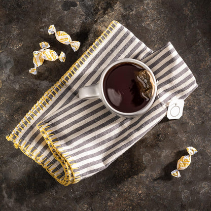 HALLS 无糖黑樱桃味止咳糖，润喉糖，缓解咽喉痛，薄荷醇润喉糖，25 粒，12 包，加拿大制造